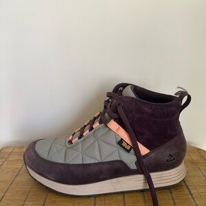 Teva | Women's Quilted Ember Commute Boots - Purple and Gray
